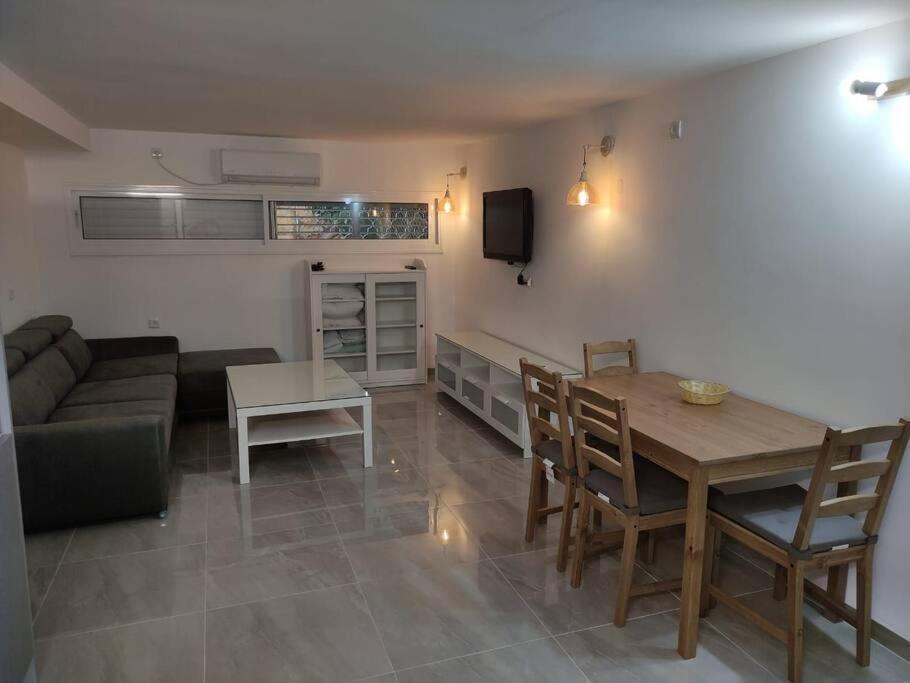 Apartmán יחידת אירוח חדשה ומקסימה בכרמיאל Exteriér fotografie